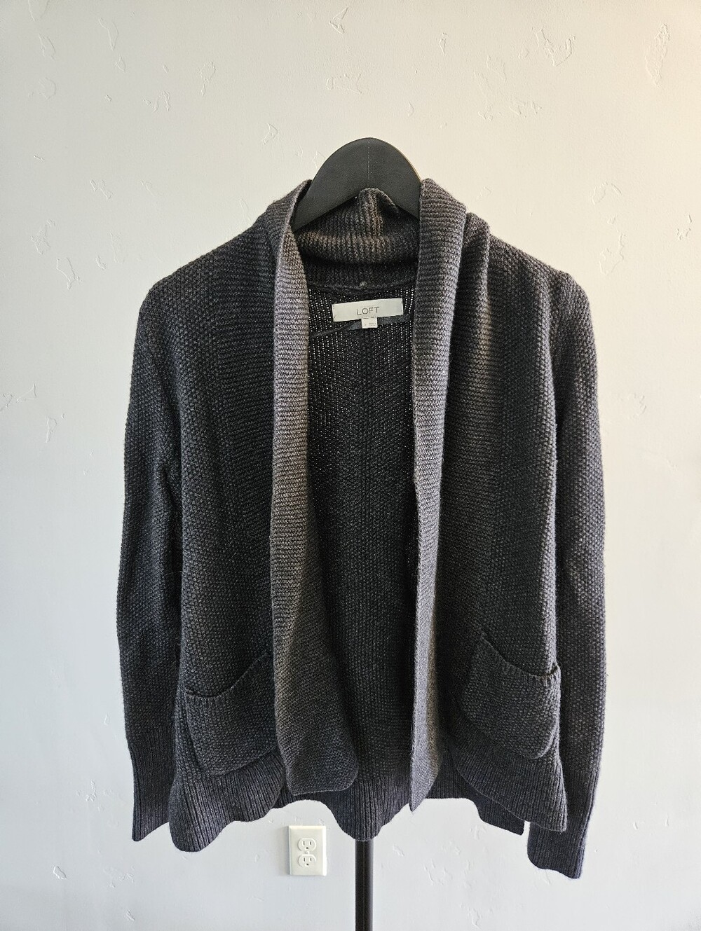 Ann Taylor LOFT gray open-front cardigan sweater featuring a ribbed shawl collar
